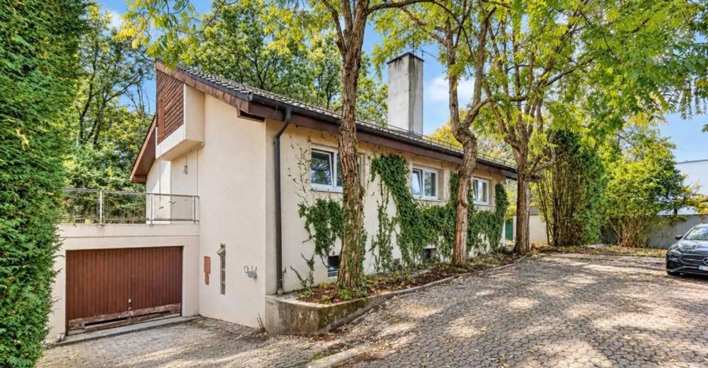 Two villas to renovate located on a plot of over 2,100 m² - Photo 3 of 6