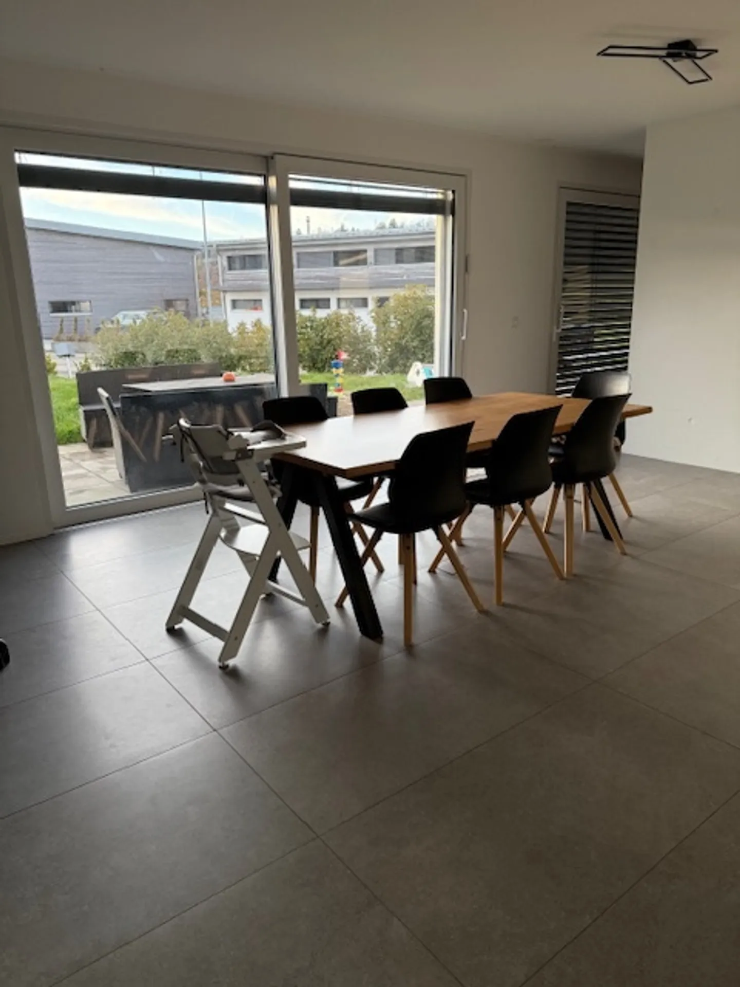 Semi-detached house for sale - Photo 2 of 9