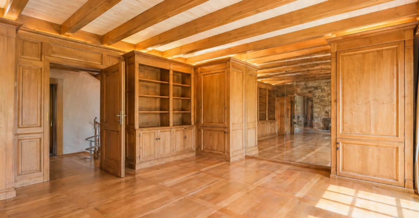 Characterful village house with exceptional volumes - Photo 5 of 9