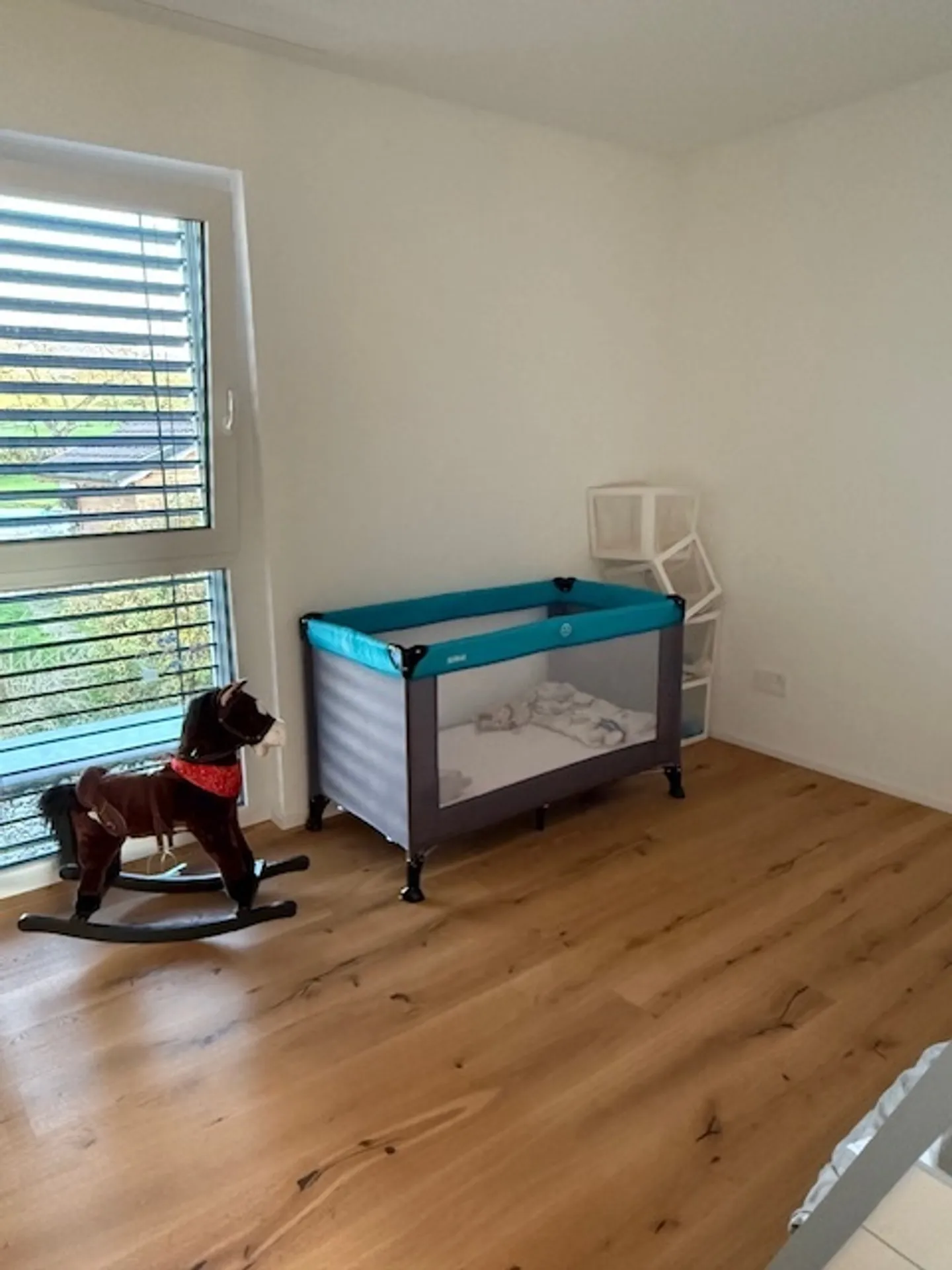 Semi-detached house for sale - Photo 6 of 9