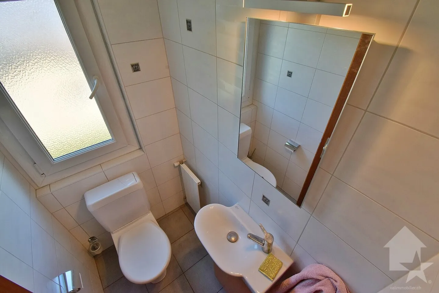 4,5 Zimmer mit einer Garage und einem Außenparkplatz inklusive - Foto 13 von 13