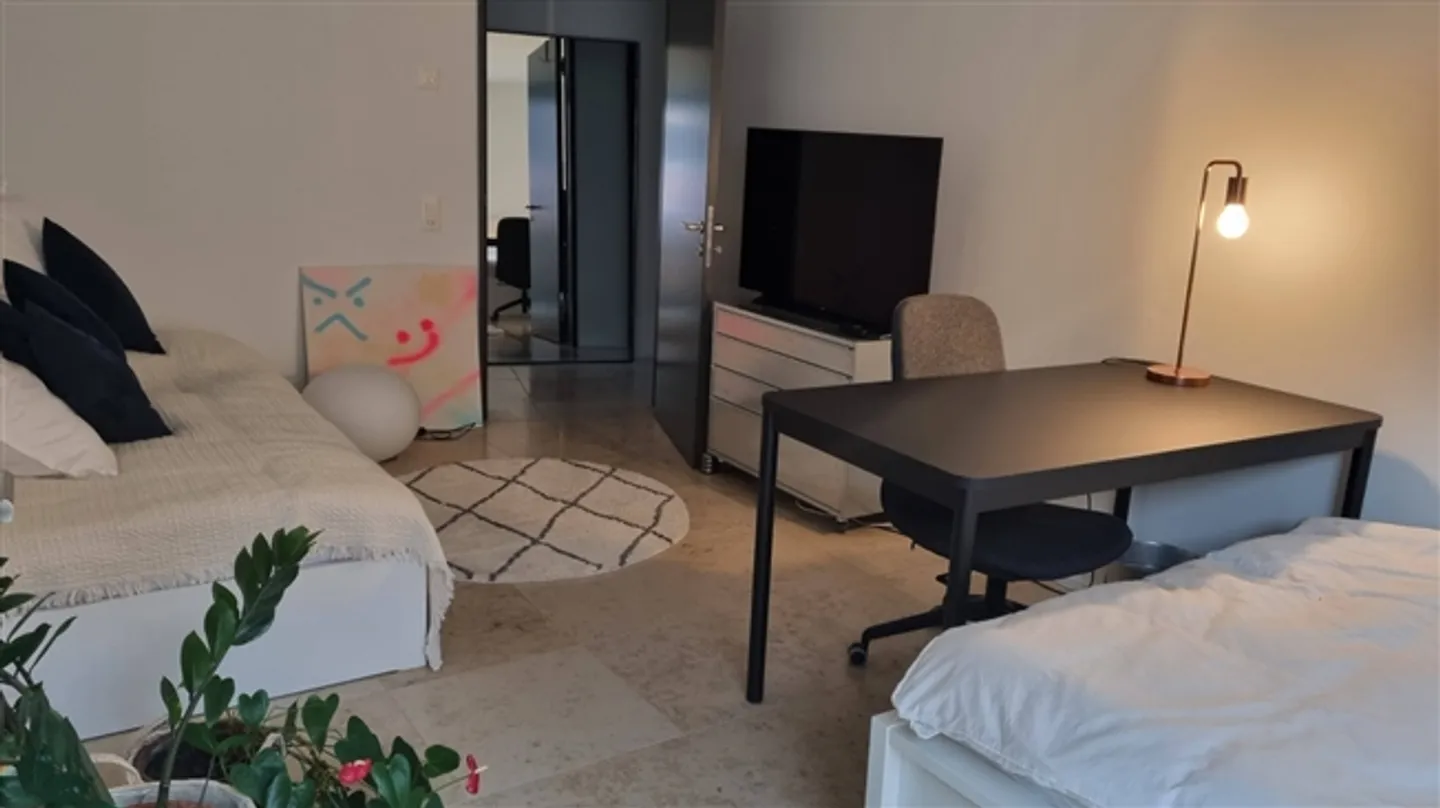 Apartment for rent - Photo 3 of 10