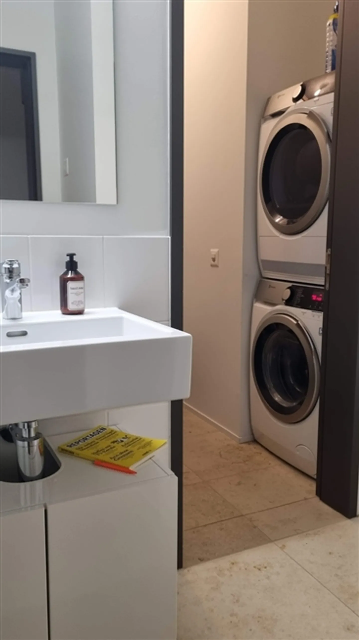 Apartment for rent - Photo 8 of 10