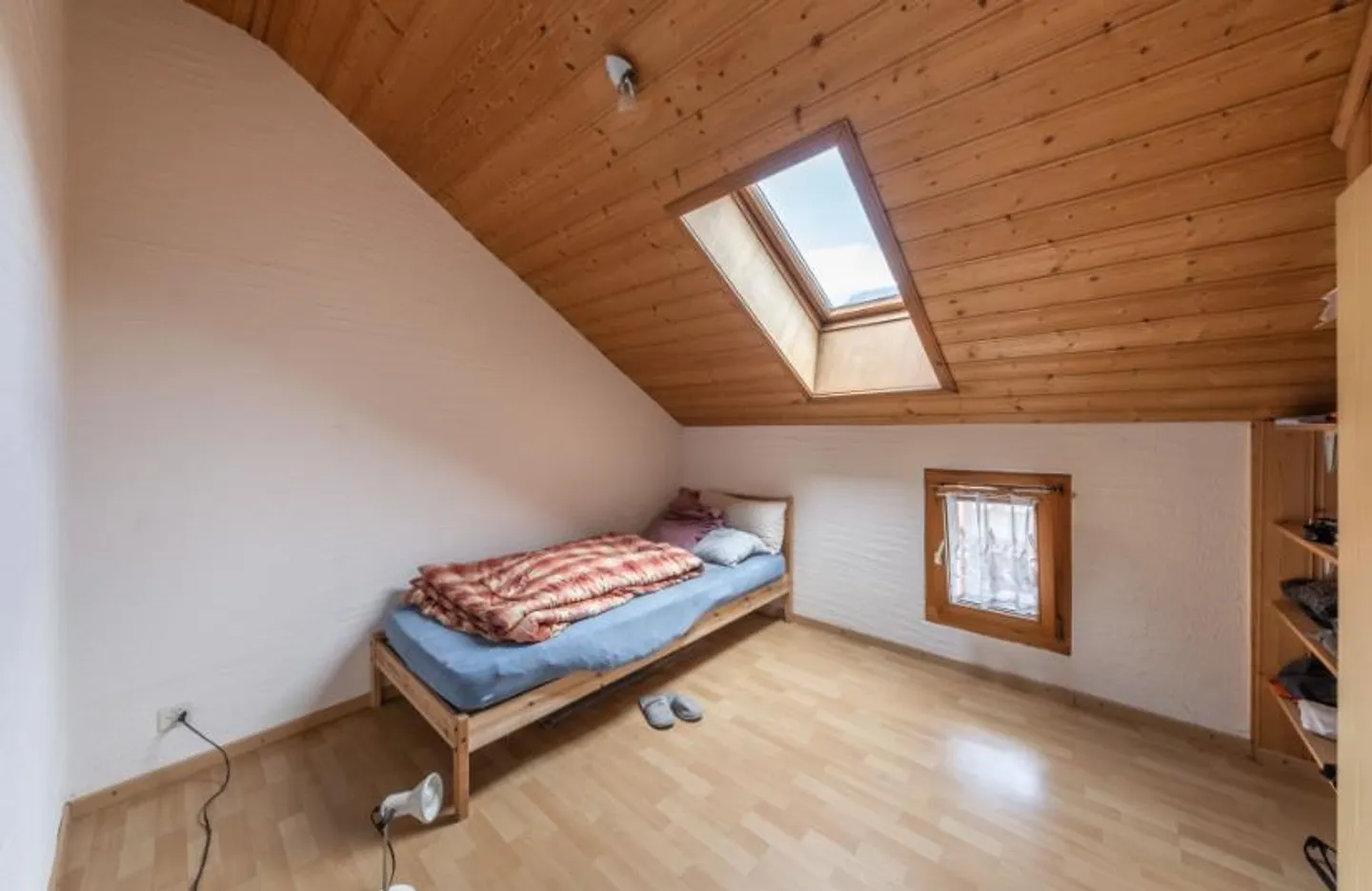 Charmante Dachwohnung - Foto 5 von 5