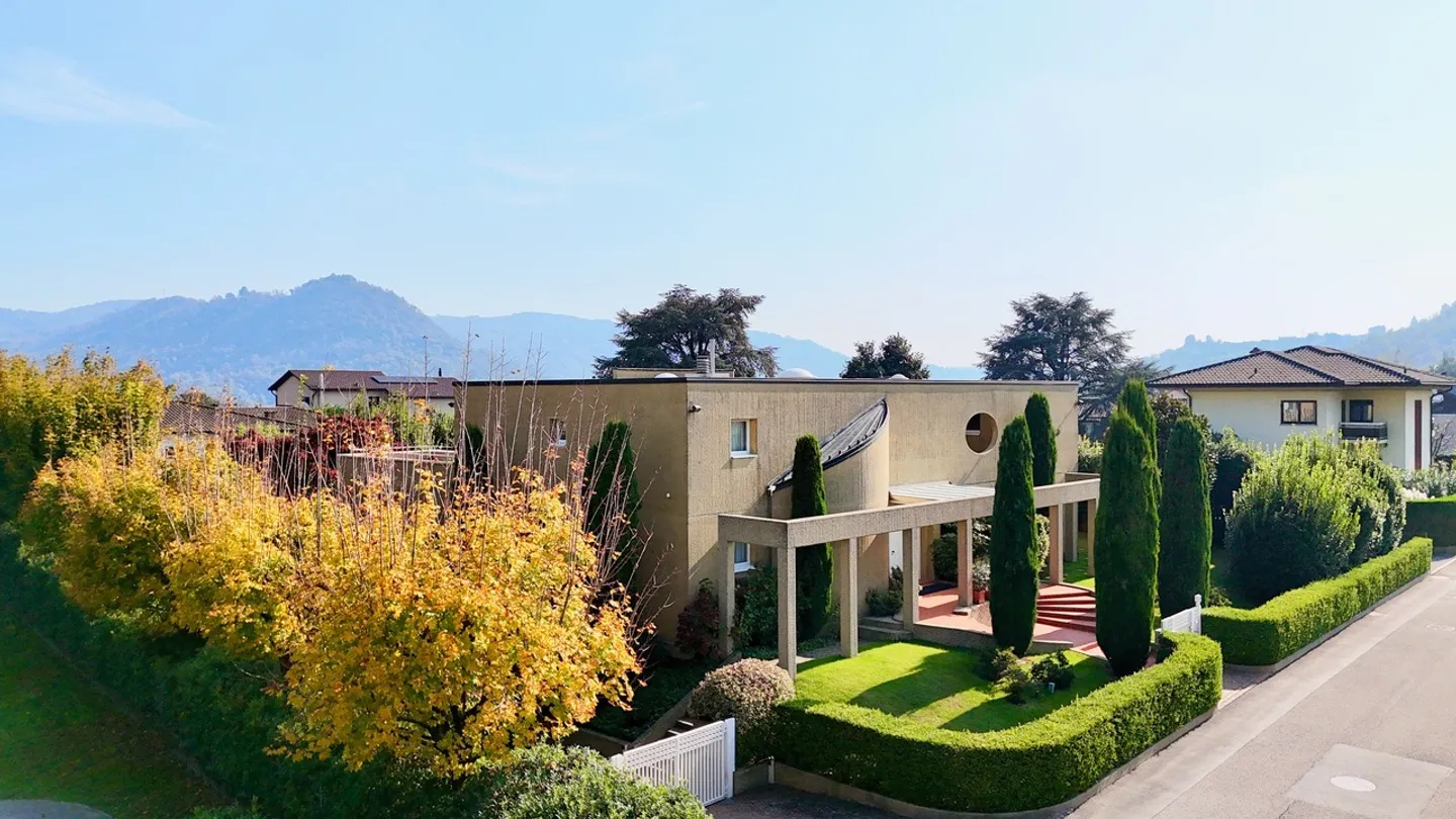 Exklusive Villa mit Pool in Novazzano, Mendrisiotto - Foto 31 von 31