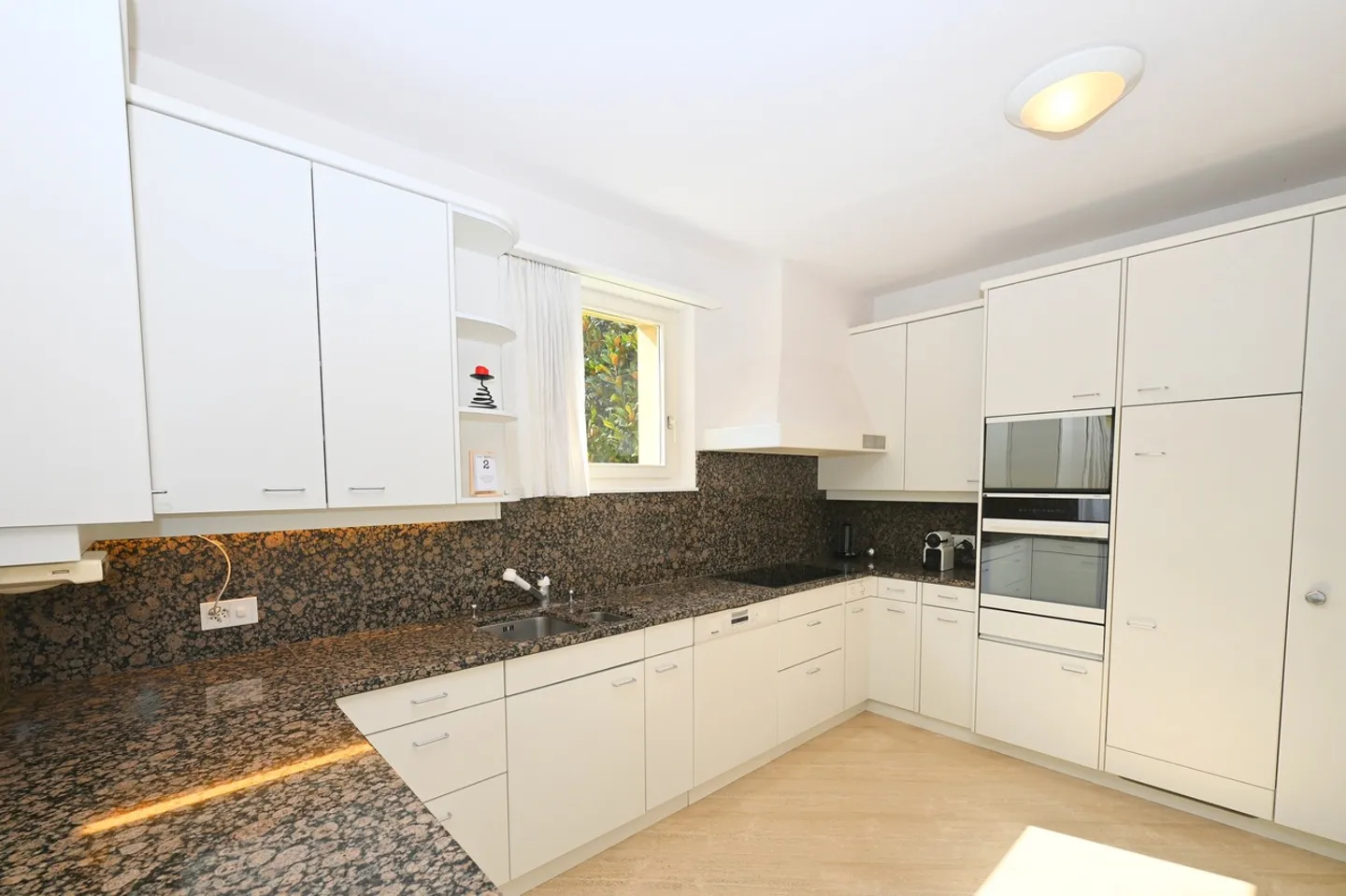 Exklusive Villa mit Pool in Novazzano, Mendrisiotto - Foto 17 von 31