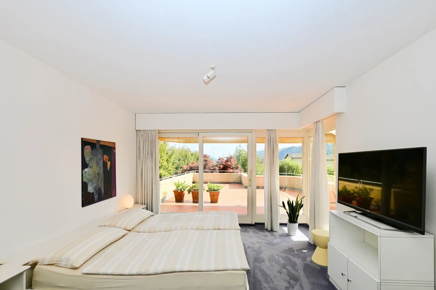 Exklusive Villa mit Pool in Novazzano, Mendrisiotto - Foto 19 von 31