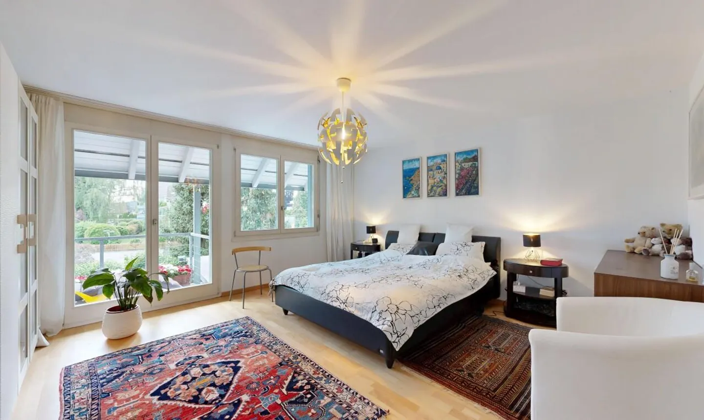 Well-maintained end-of-terrace house with cozy garden - Photo 7 of 11