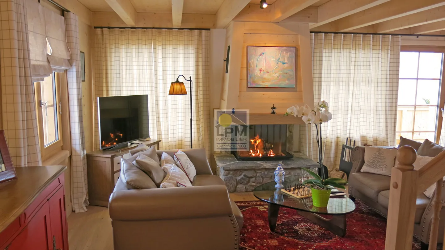 Charming Family Chalet with Views - Photo 13 of 13