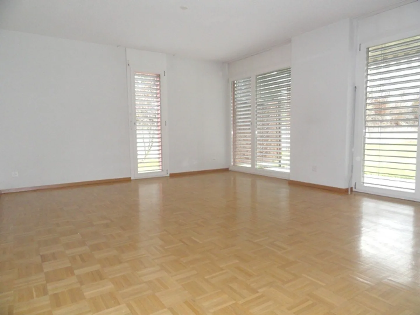 Spacious 3½-Room Apartment - Photo 2 of 5