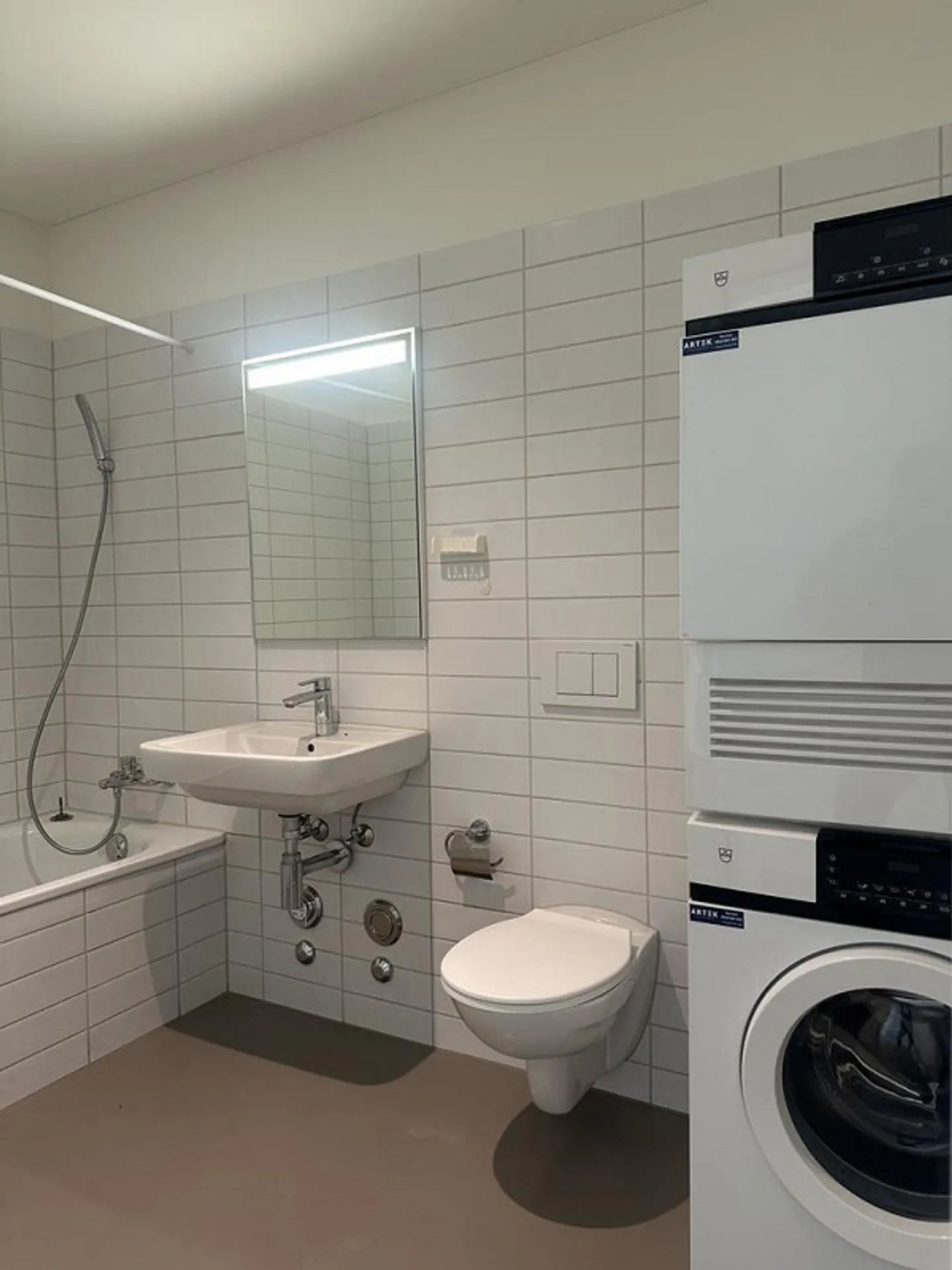 4.5 Room Apartment in Zypressenhof for Rent - Photo 11 of 12