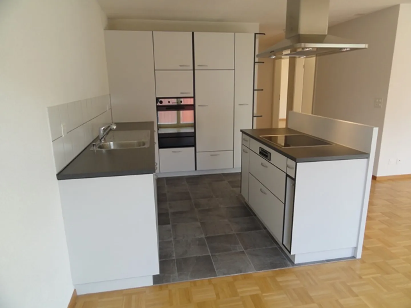 Spacious 3½-Room Apartment - Photo 3 of 5