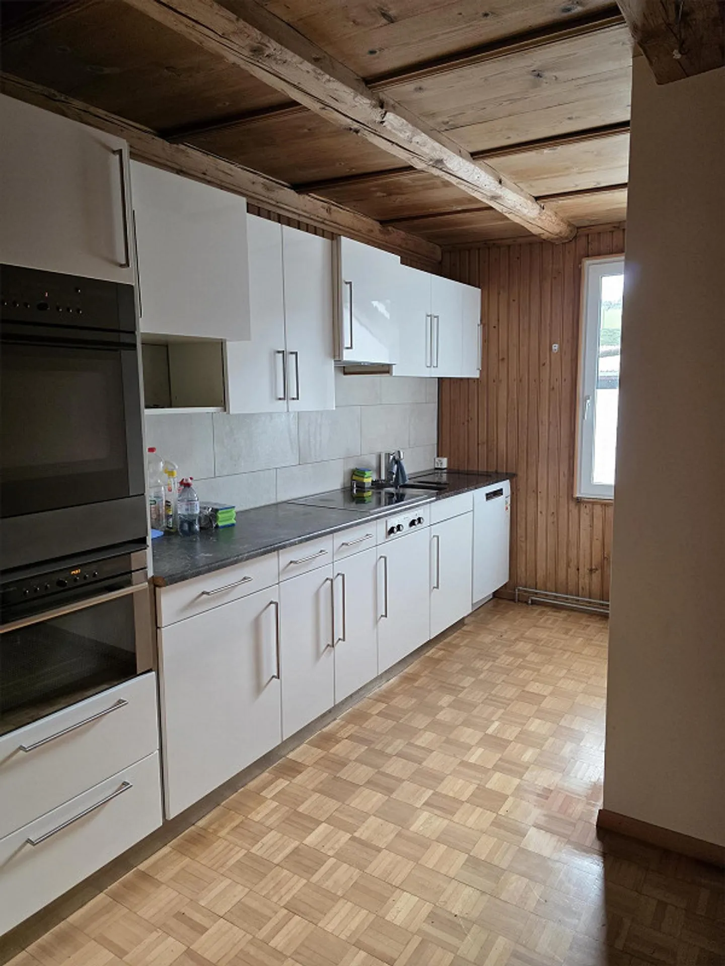 5 Room Apartment in Old Farmhouse - Photo 5 of 13