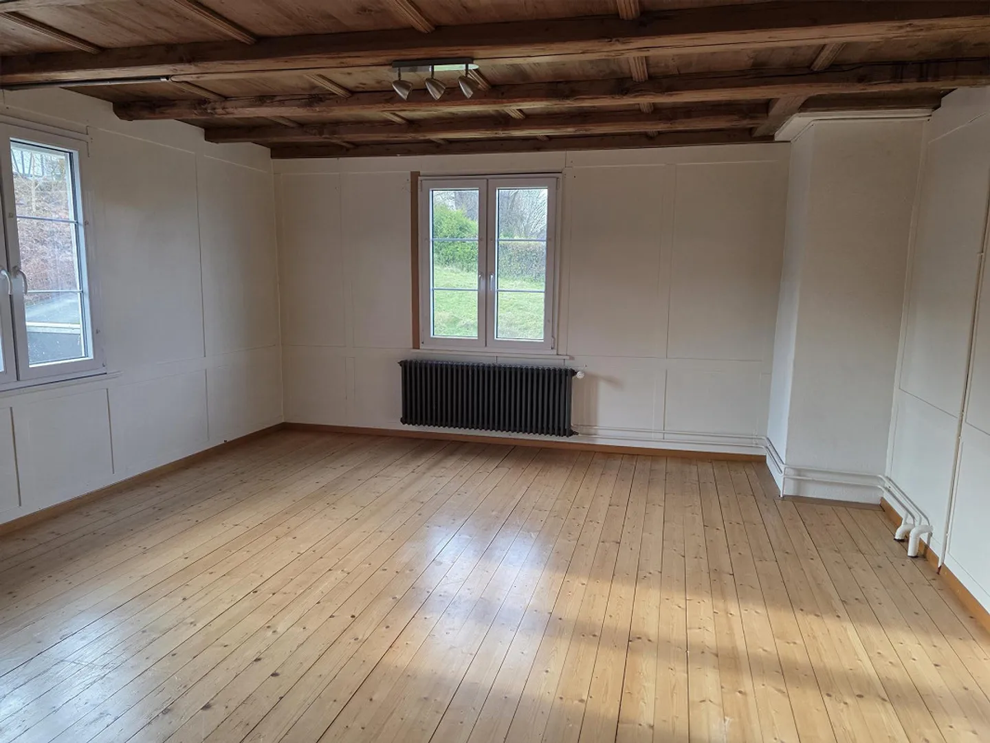 5 Room Apartment in Old Farmhouse - Photo 7 of 13