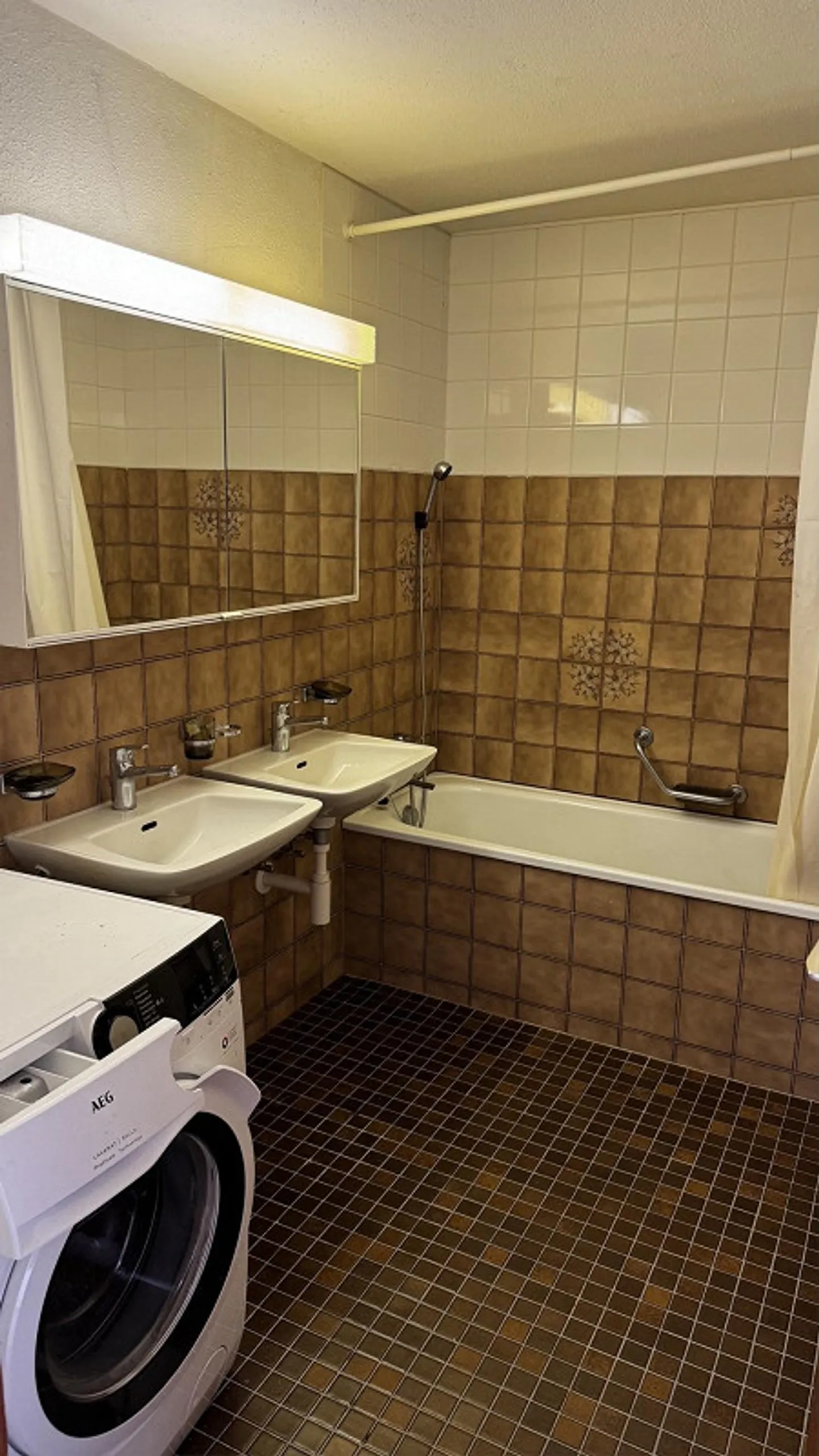 Appartement spacieux de 3,5 pièces, env. 92m2 avec terrasse et beaucoup d'espace vert - Photo 6 sur 9