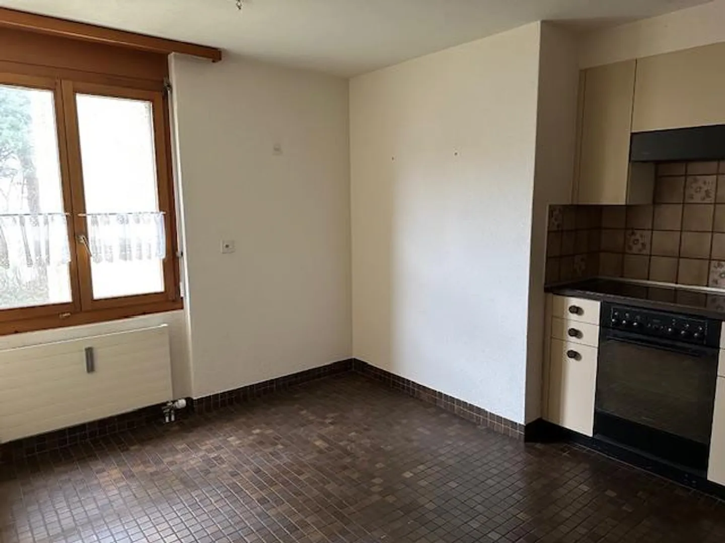 Appartement spacieux de 3,5 pièces, env. 92m2 avec terrasse et beaucoup d'espace vert - Photo 8 sur 9