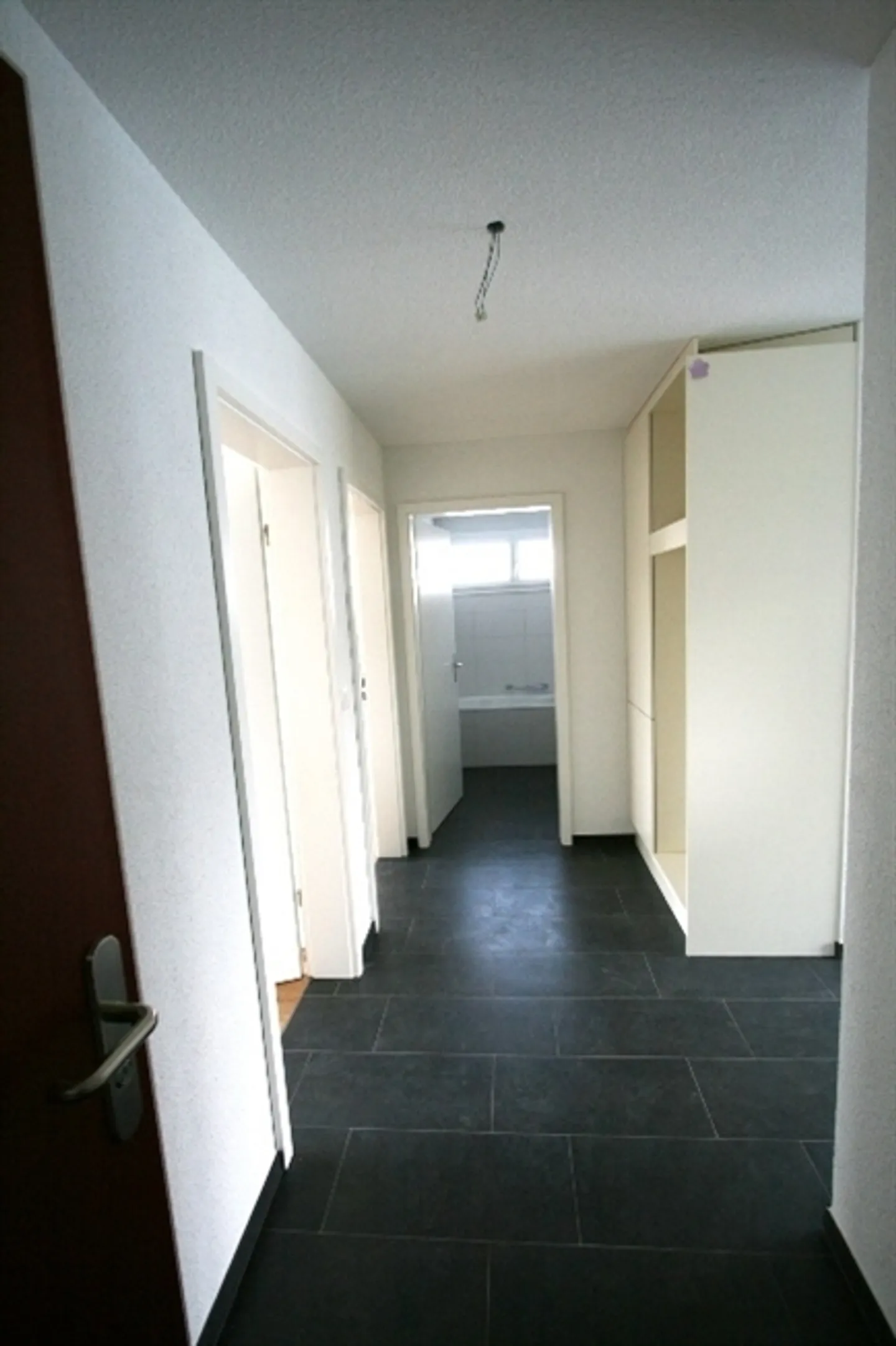 Appartement lumineux de 3,5 pièces avec balcon et vue ! - Photo 7 sur 9