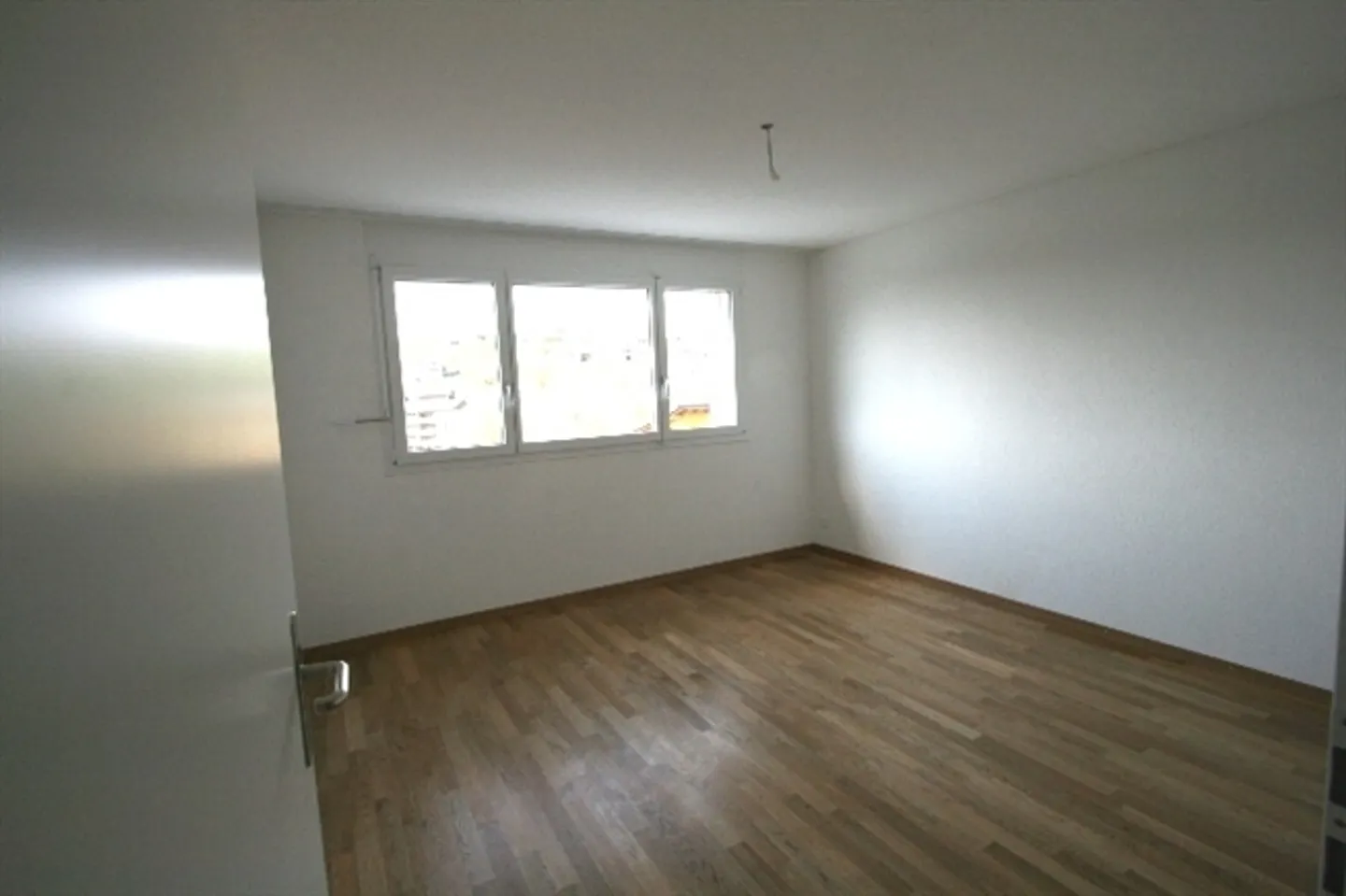 Appartement lumineux de 3,5 pièces avec balcon et vue ! - Photo 8 sur 9