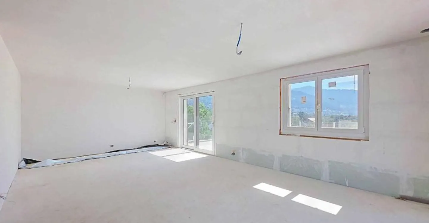 New! Individual villa with pool and magnificent lake view - Photo 2 of 12