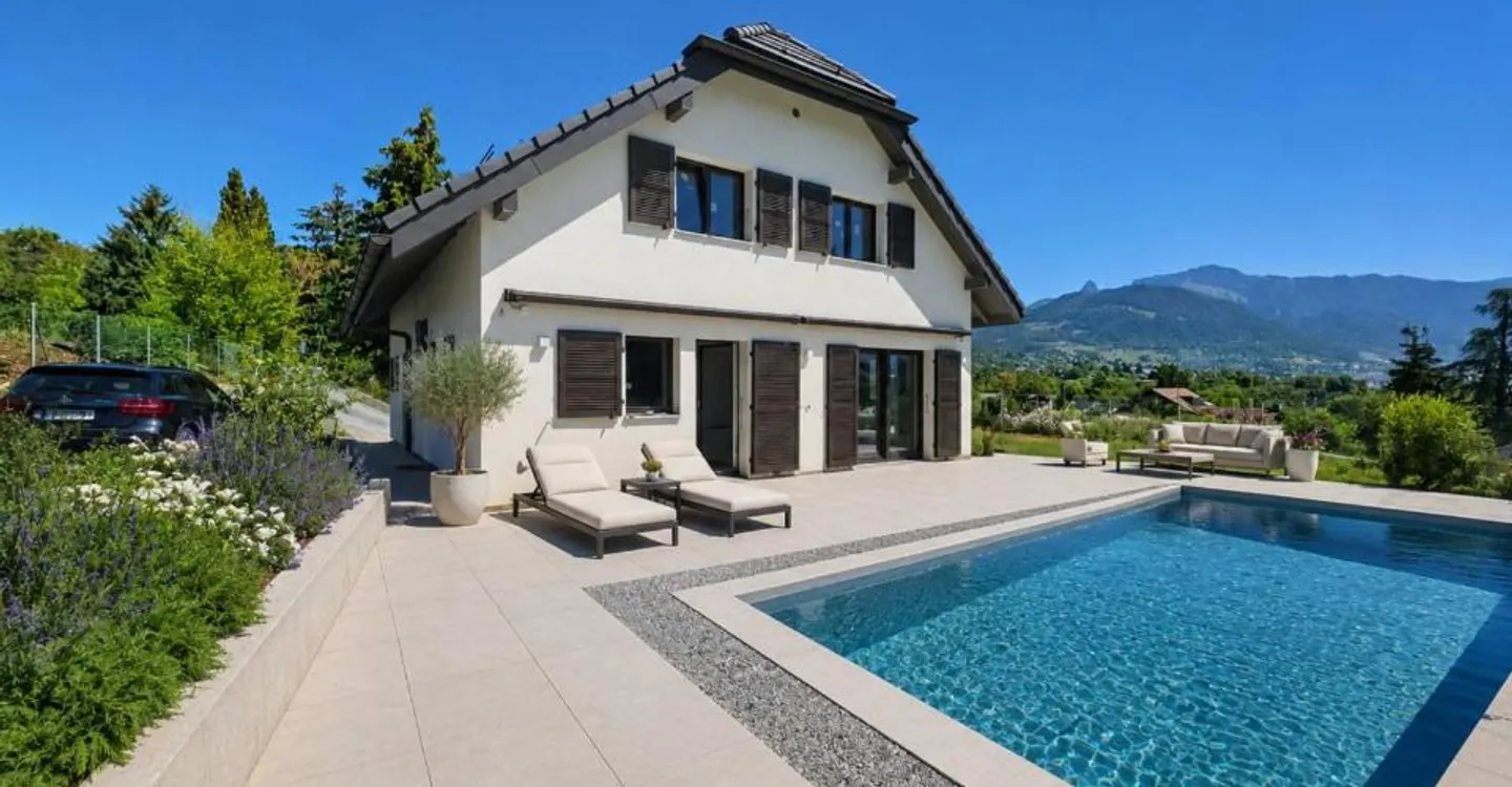 New! Individual villa with pool and magnificent lake view - Photo 7 of 12