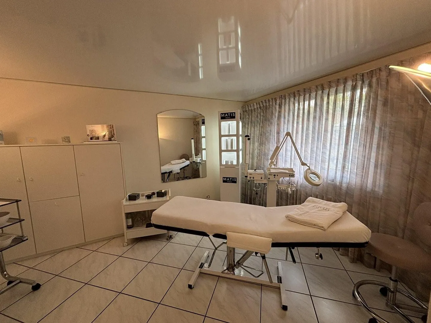 Opportunité unique ! Voulez-vous reprendre un salon de coiffure ? - Photo 5 sur 11