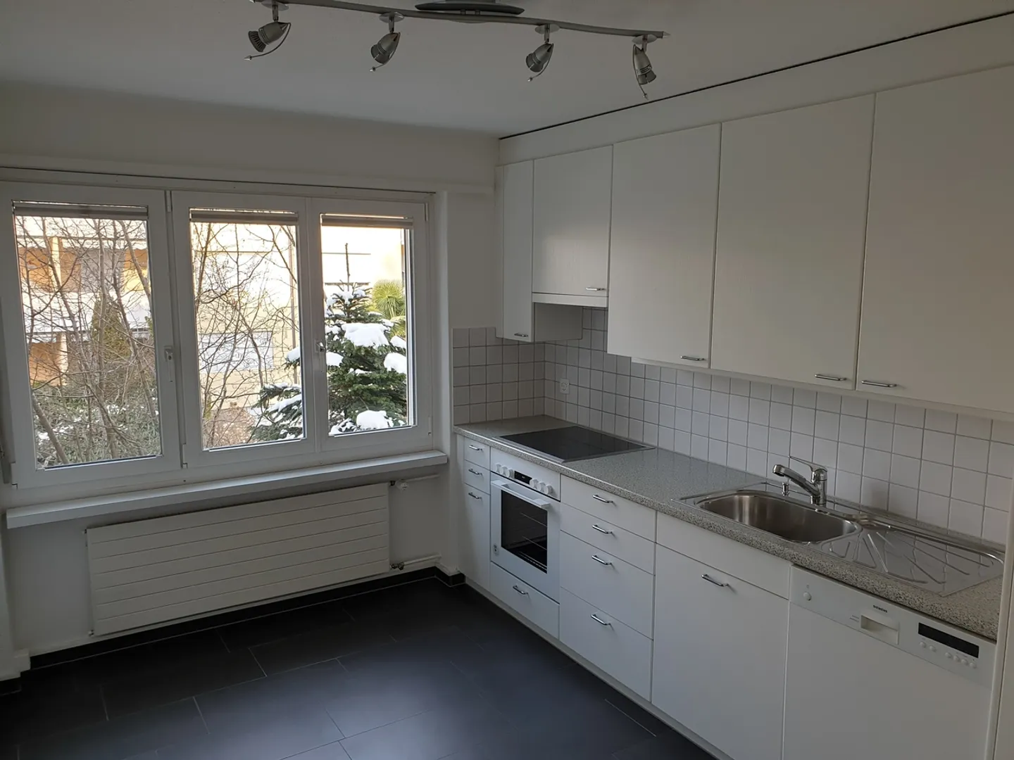 Charmante3.5-Zimmer-Wohnung in Hinwil - Foto 4 von 9