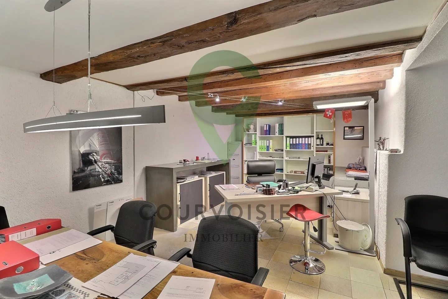 Magnifici uffici con studio indipendente nel cuore di Aubonne - Foto 3 di 10
