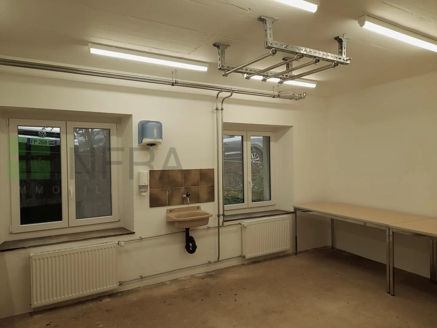 Commercial for rent - Photo 3 of 5