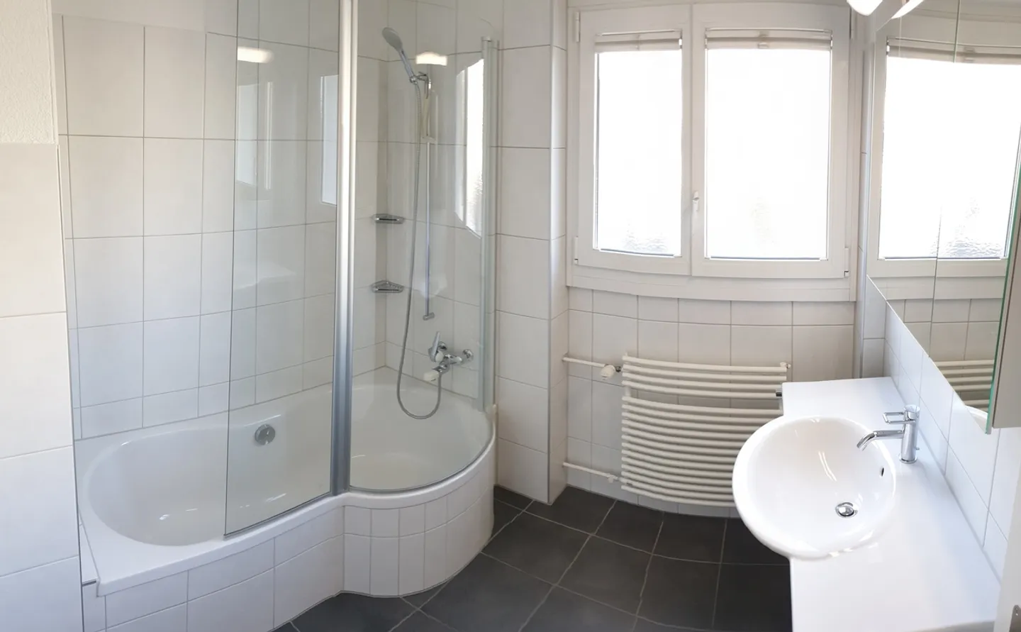 Charmante3.5-Zimmer-Wohnung in Hinwil - Foto 6 von 9