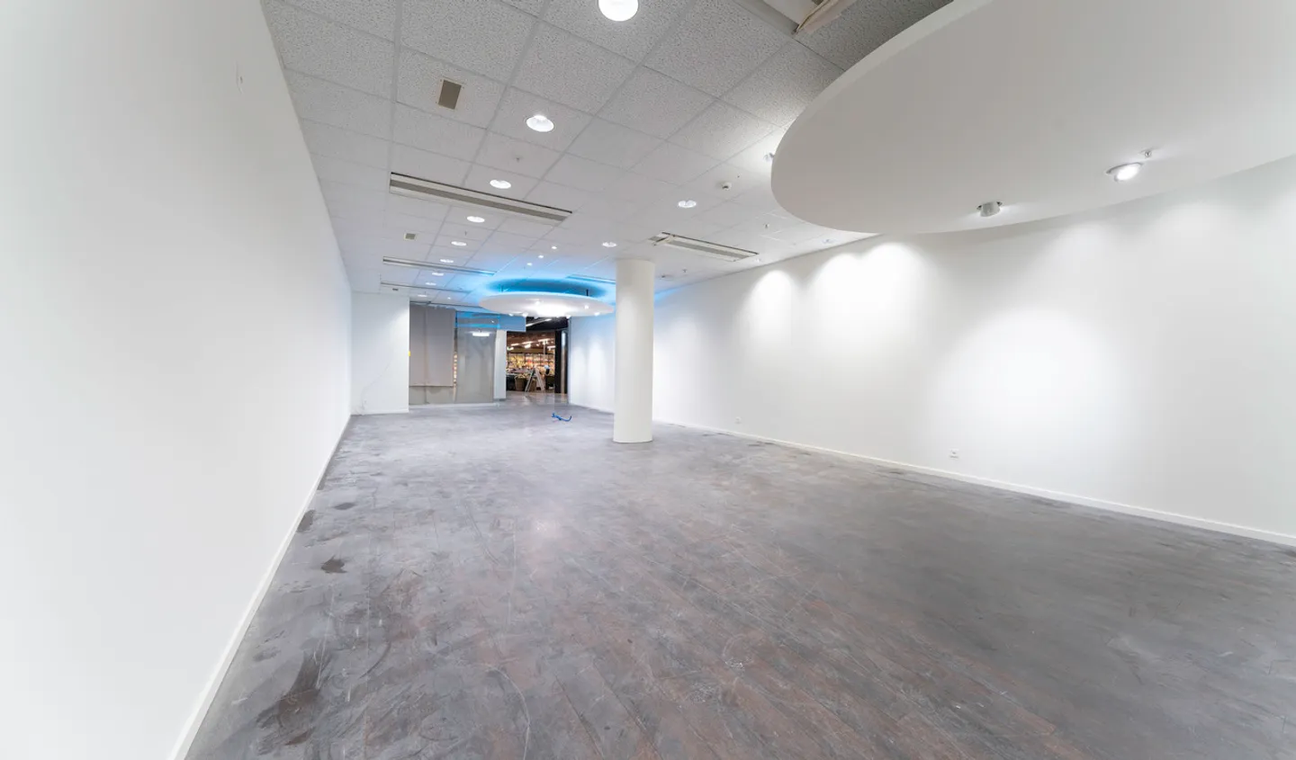 Spazio commerciale di circa 125m² in posizione privilegiata - Migros Gundelitor - Foto 2 di 9