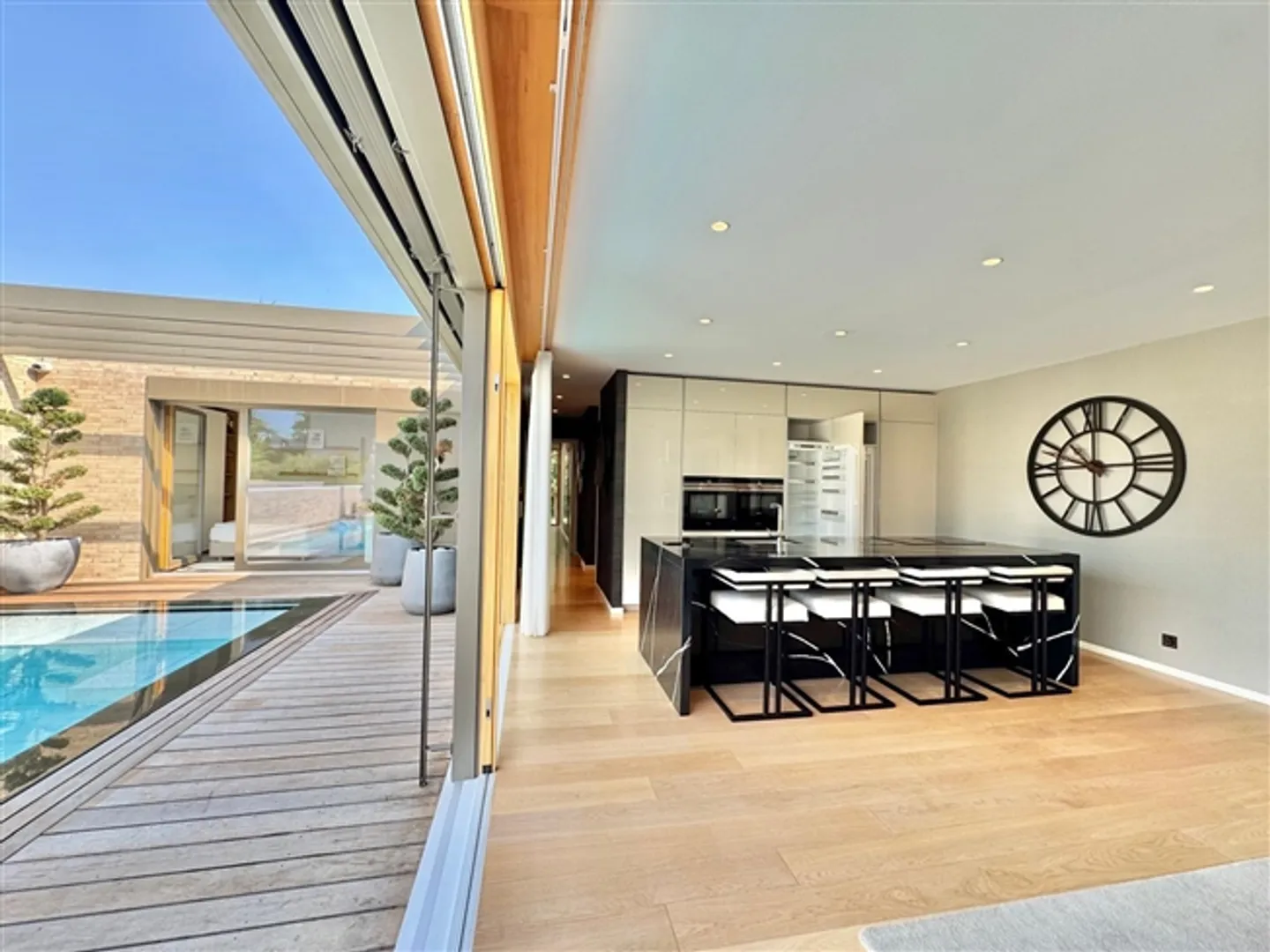 Hermance – Exceptional Contemporary Villa – Pool – Lake View - Photo 17 of 18