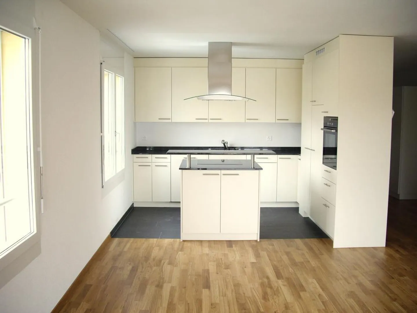 Maisonette spacieuse de 4,5 pièces - Photo 1 sur 11