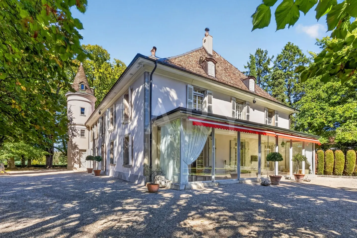 Außergewöhnliches Herrenhaus - Foto 4 von 13