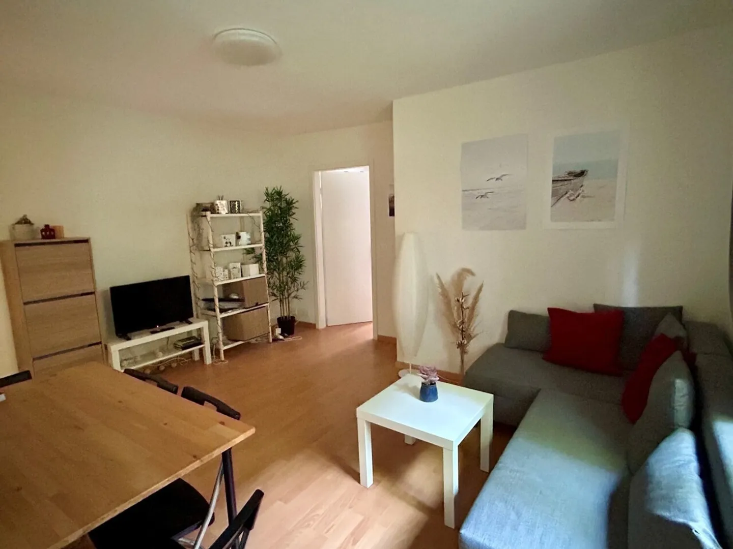 Casa accogliente in una posizione tranquilla nel distretto 3 - Foto 1 di 13