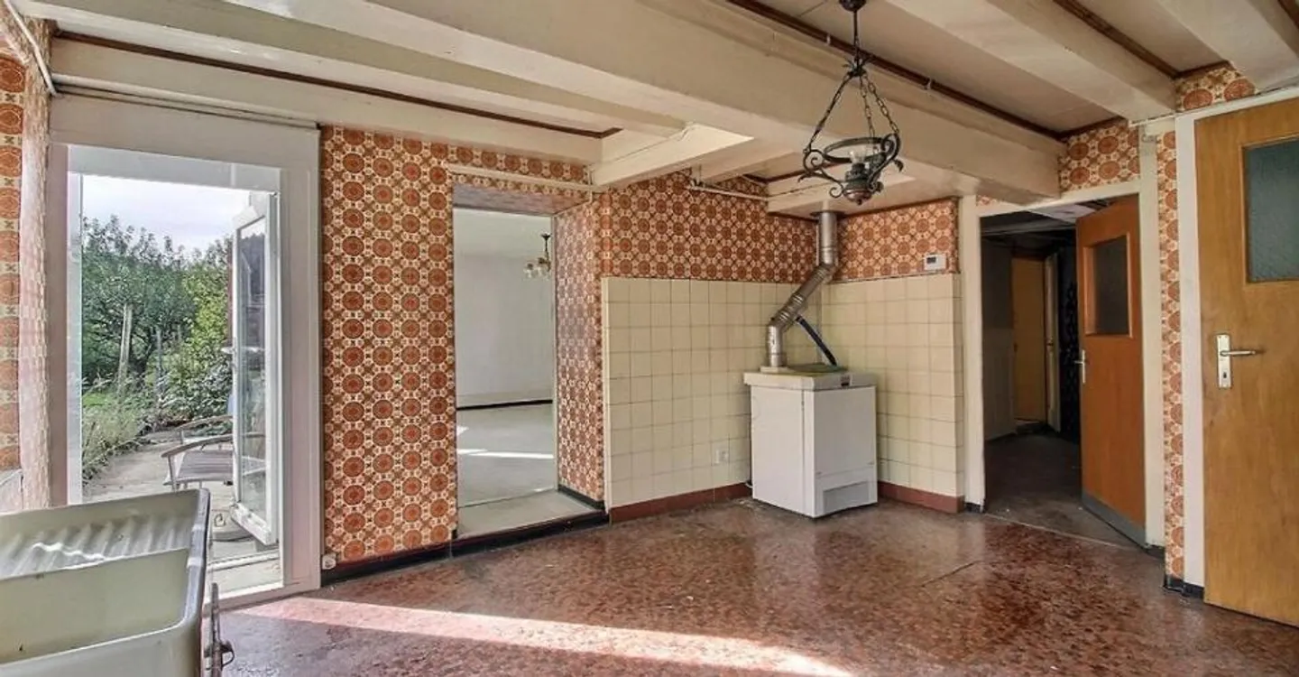 CASA DI VILLAGGIO DA TRASFORMARE CON PERMESSO VALIDO PER UNA VILLA INDIVIDUALE - Foto 10 di 12