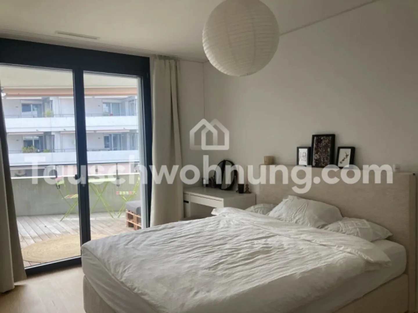 Bright modern apartment on the 5th floor with 2 balconies and a wide view - Photo 5 of 9