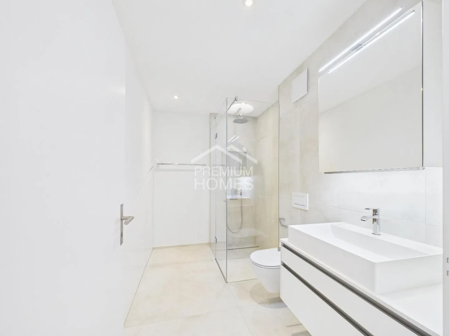 Arrive, Feel Good & Enjoy! - Photo 8 of 11