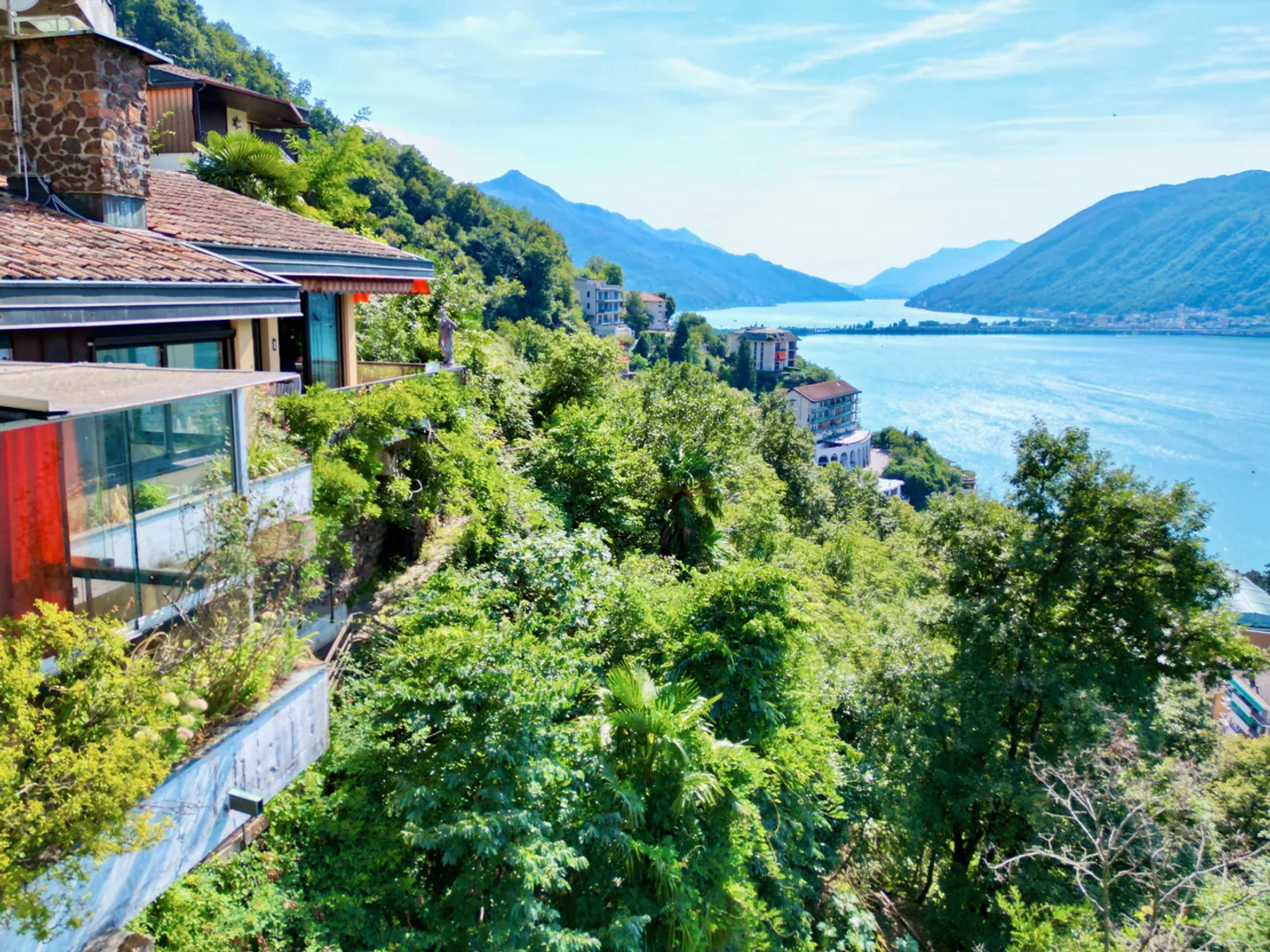  Villa con 2 Appartamenti Indipendenti e Splendida Vista Lago a 180° - Photo 5 of 25