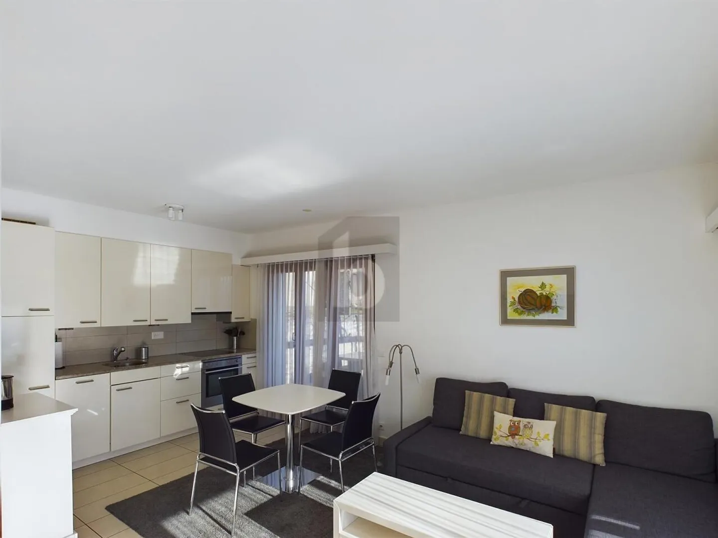 Appartamento in vendita - Foto 2 di 6