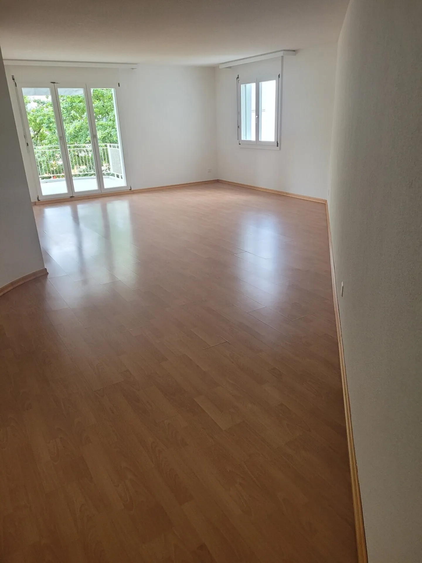 First net rent free - Living at the foot of the Jura - Photo 2 of 6