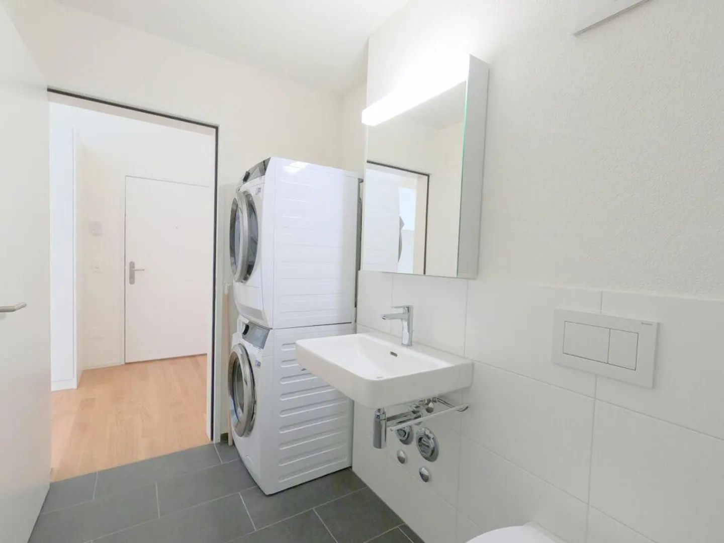 helle, ruhige u. grosszügige 3.5 Zimmer-Wohnung mit gutem SBB Anschluss in alle Richtungen Kopie - Foto 7 von 10