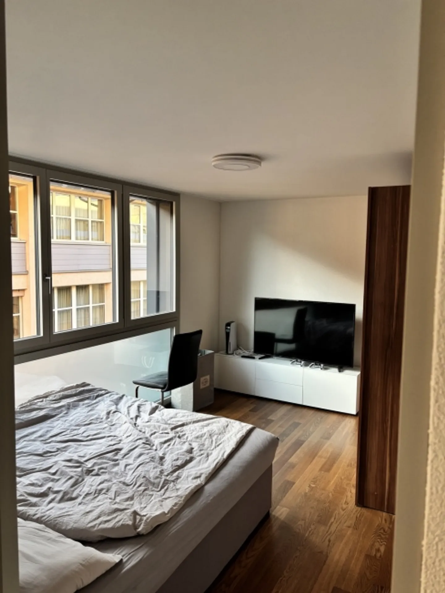 2½ ROOM APARTMENT IN ZURICH - DISTRICT 9 ALTSTETTEN, FURNISHED, TEMPORARY - Photo 3 of 5