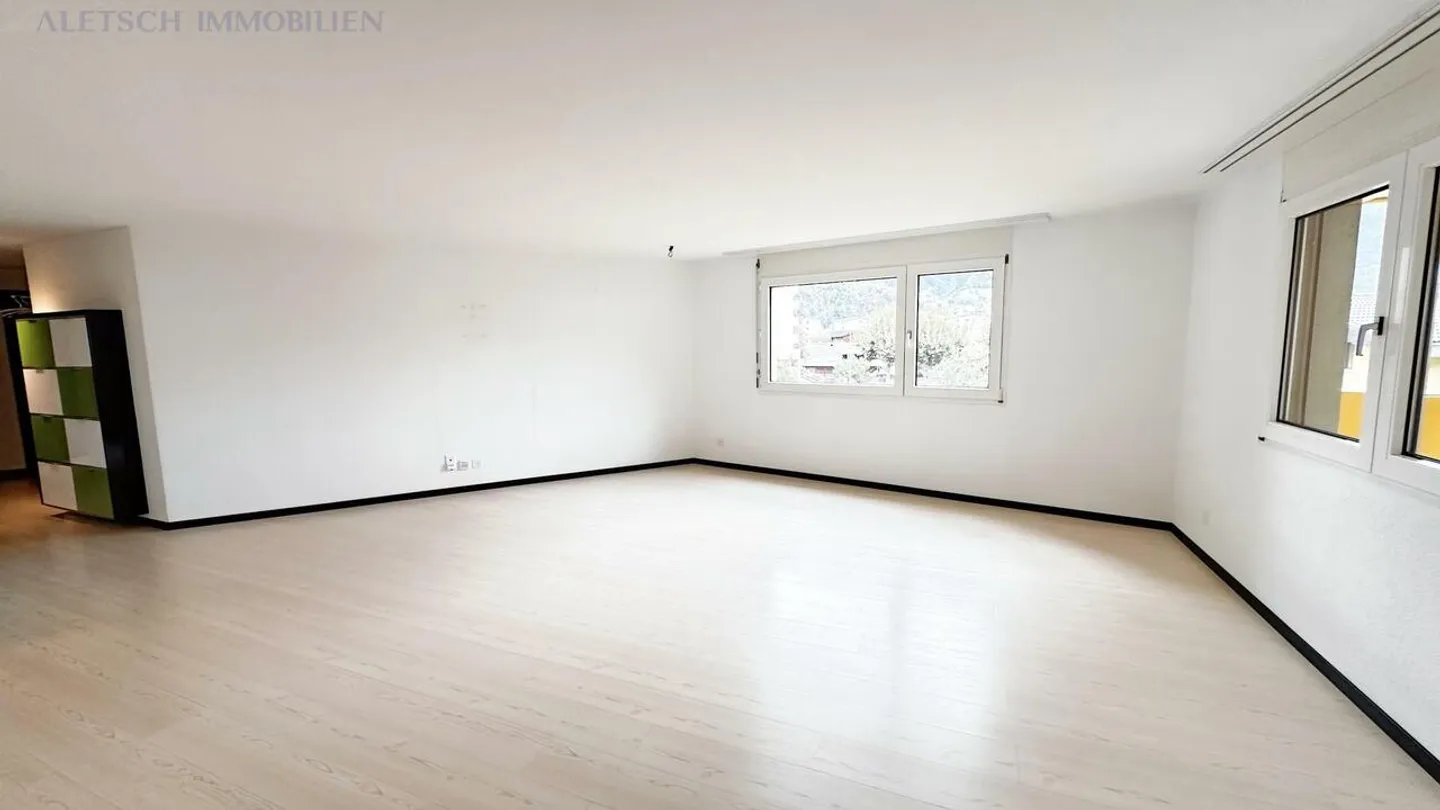 zu Verkaufen, 4.5 Zimmer Wohnung in Naters - Foto 3 von 12