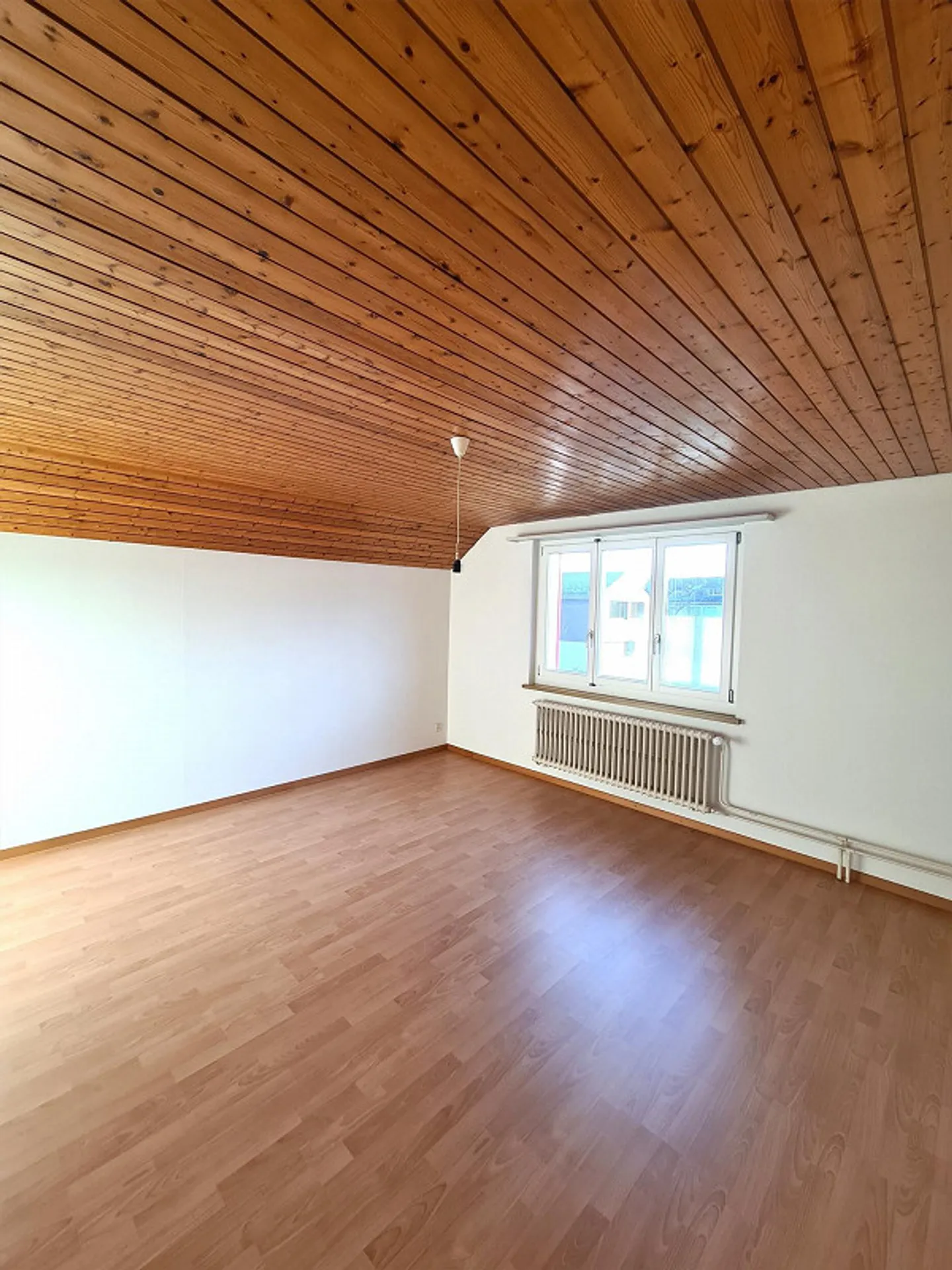 Plenty of Space to Feel Good – Your Idyllic New Home - Photo 9 of 14