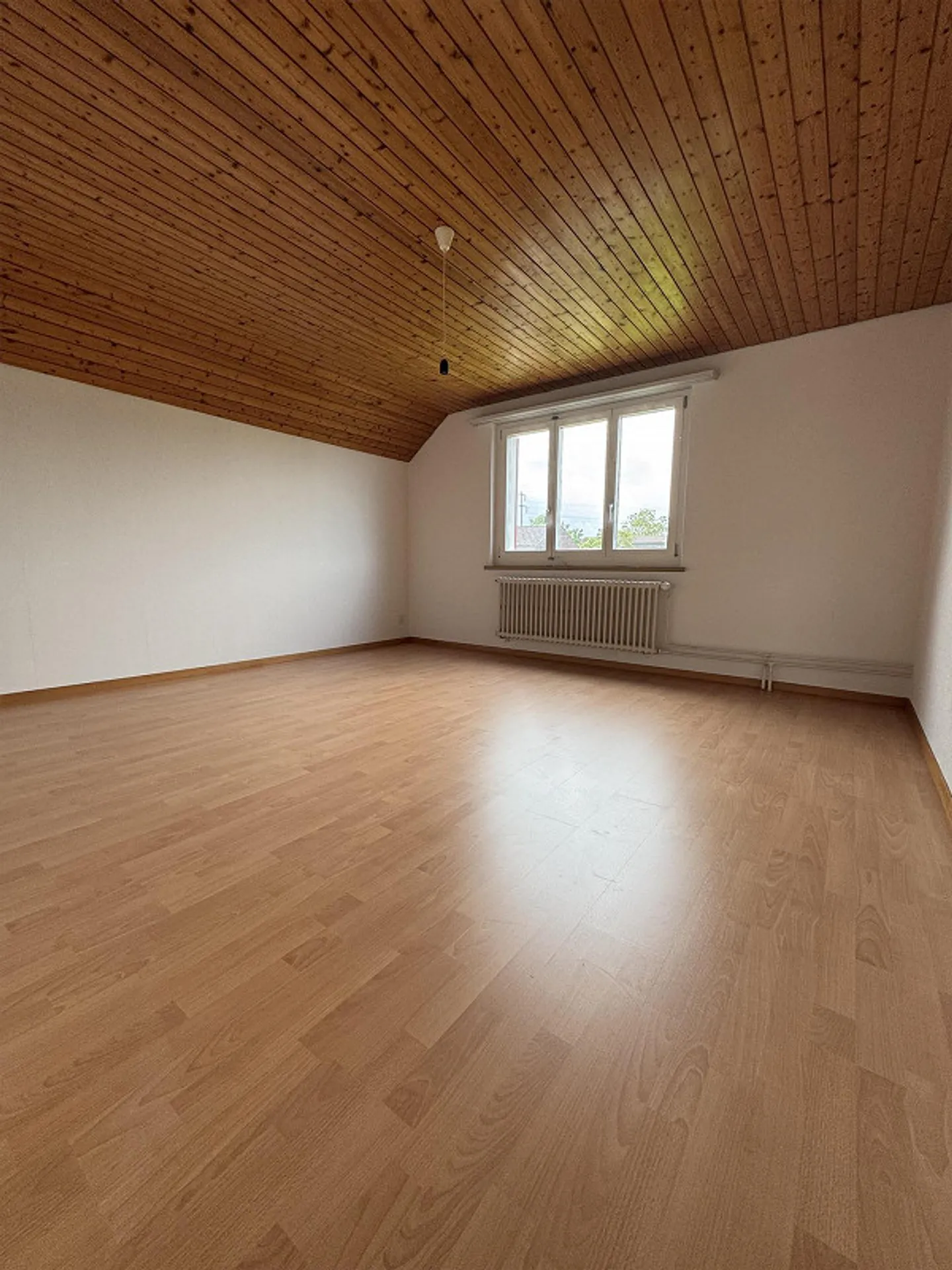 Plenty of Space to Feel Good – Your Idyllic New Home - Photo 11 of 14