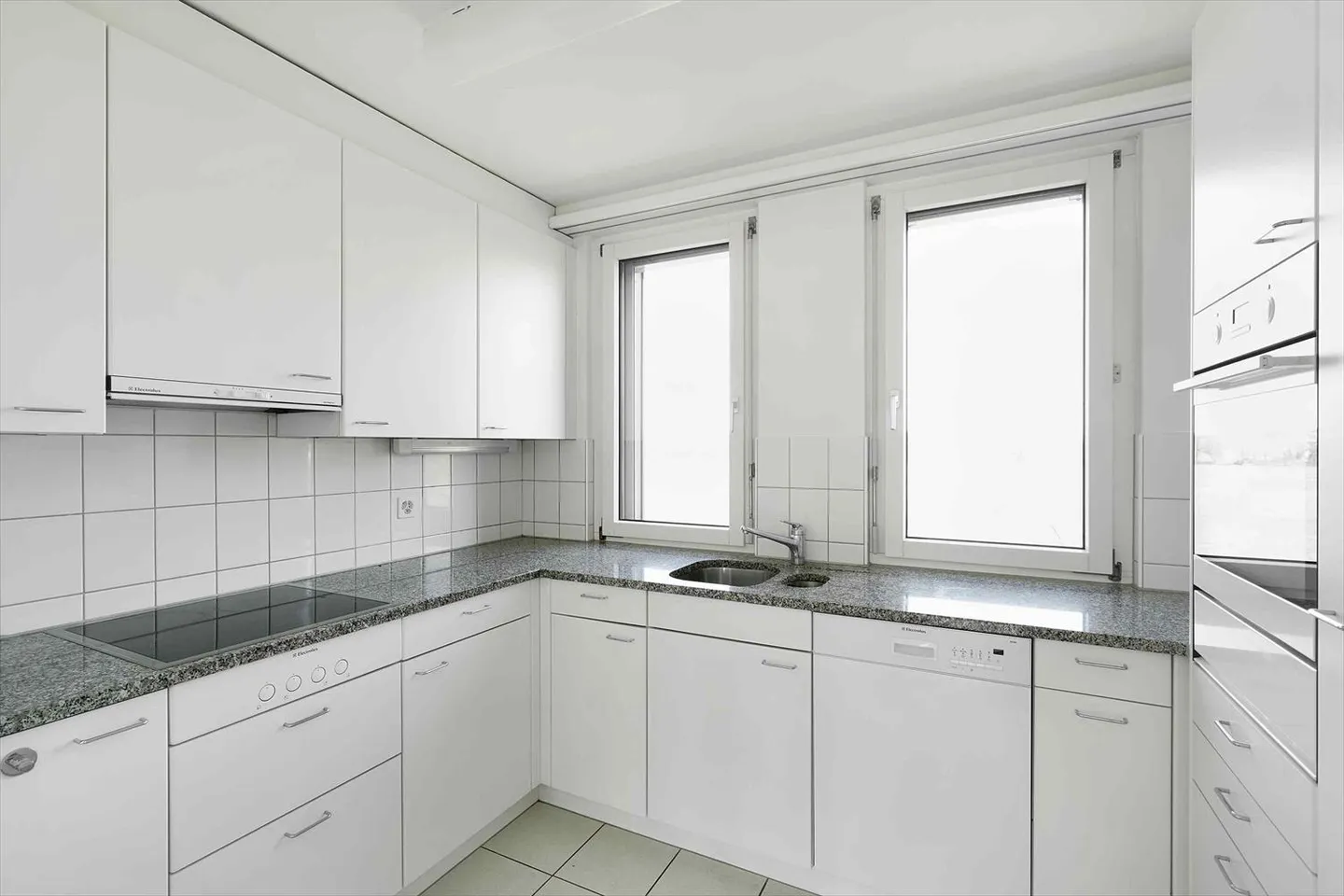 Appartamento duplex da sogno ad Aesch! - Foto 3 di 11