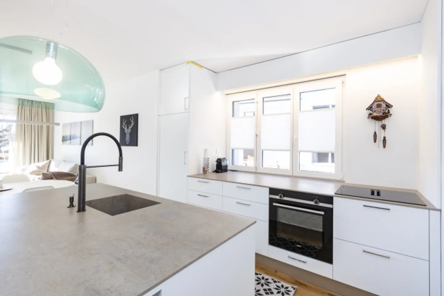 LOCATION WEEK 4 rooms located in front of the ski lifts - Photo 4 of 12