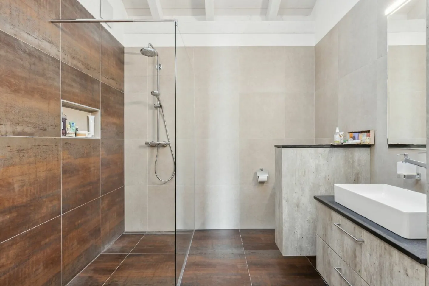 Magnificent duplex apartment of high standing in Lossy - Photo 19 of 22