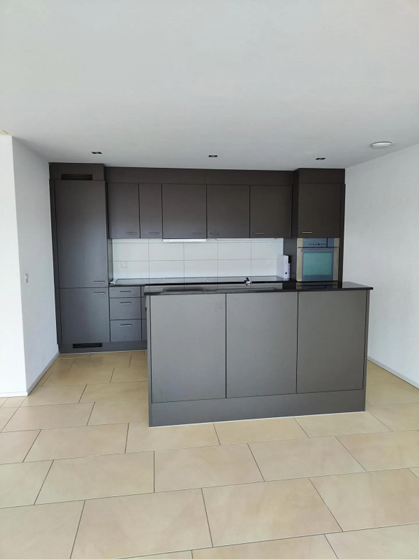 Appartement moderne de 3,5 pièces avec balcon à Kreuzlingen - Photo 3 sur 13