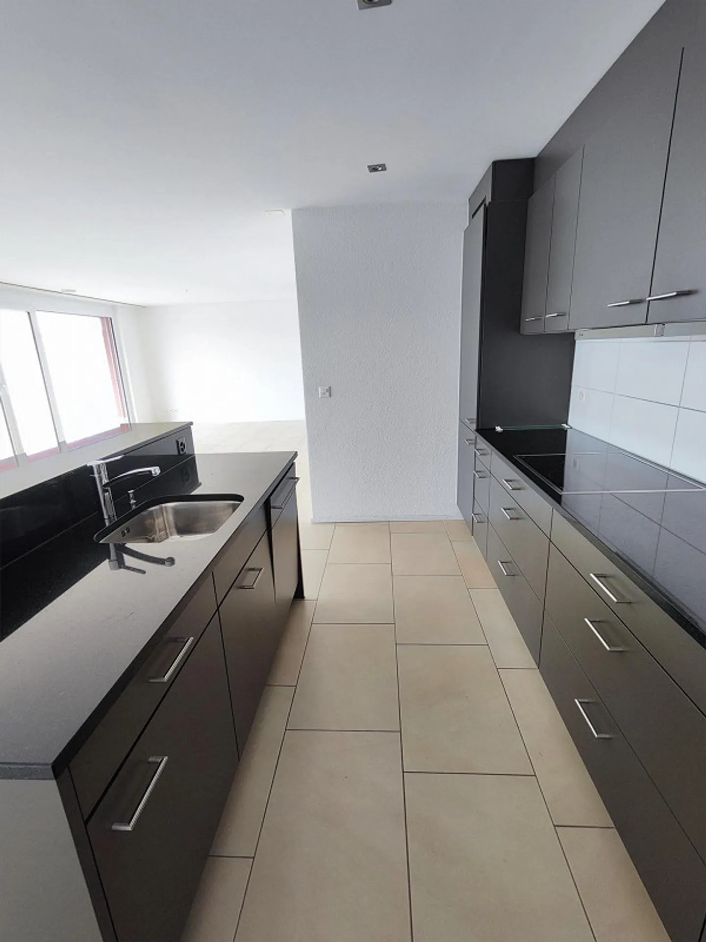 Appartement moderne de 3,5 pièces avec balcon à Kreuzlingen - Photo 4 sur 13